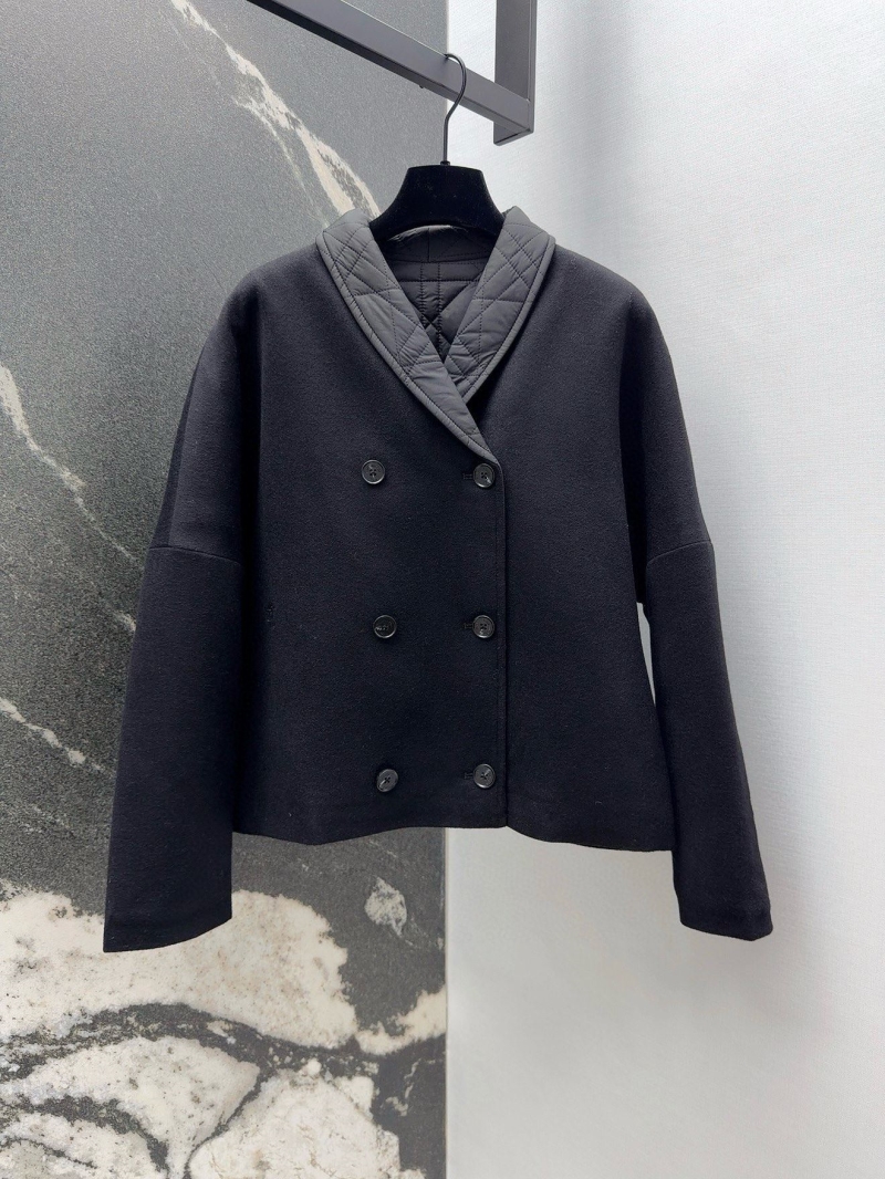 chr1st1an D10r outwear